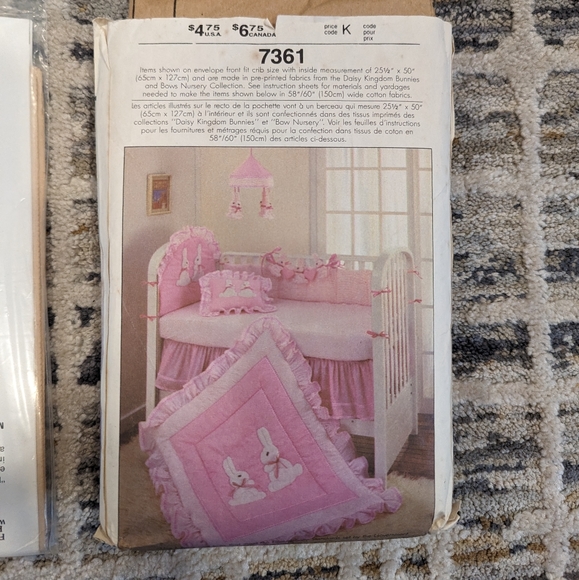 VINTAGE McCalls and Simplicity pattern lot of 4 baby quilts and accessories - Picture 10 of 10